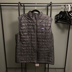 Men’s Gray Patagonia XL Vest